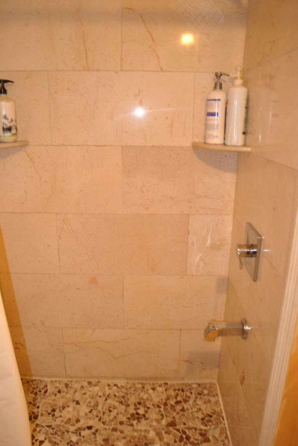 Ewr Airport Multilevel Guest House Room With 2-3 Beds Newark Extérieur photo
