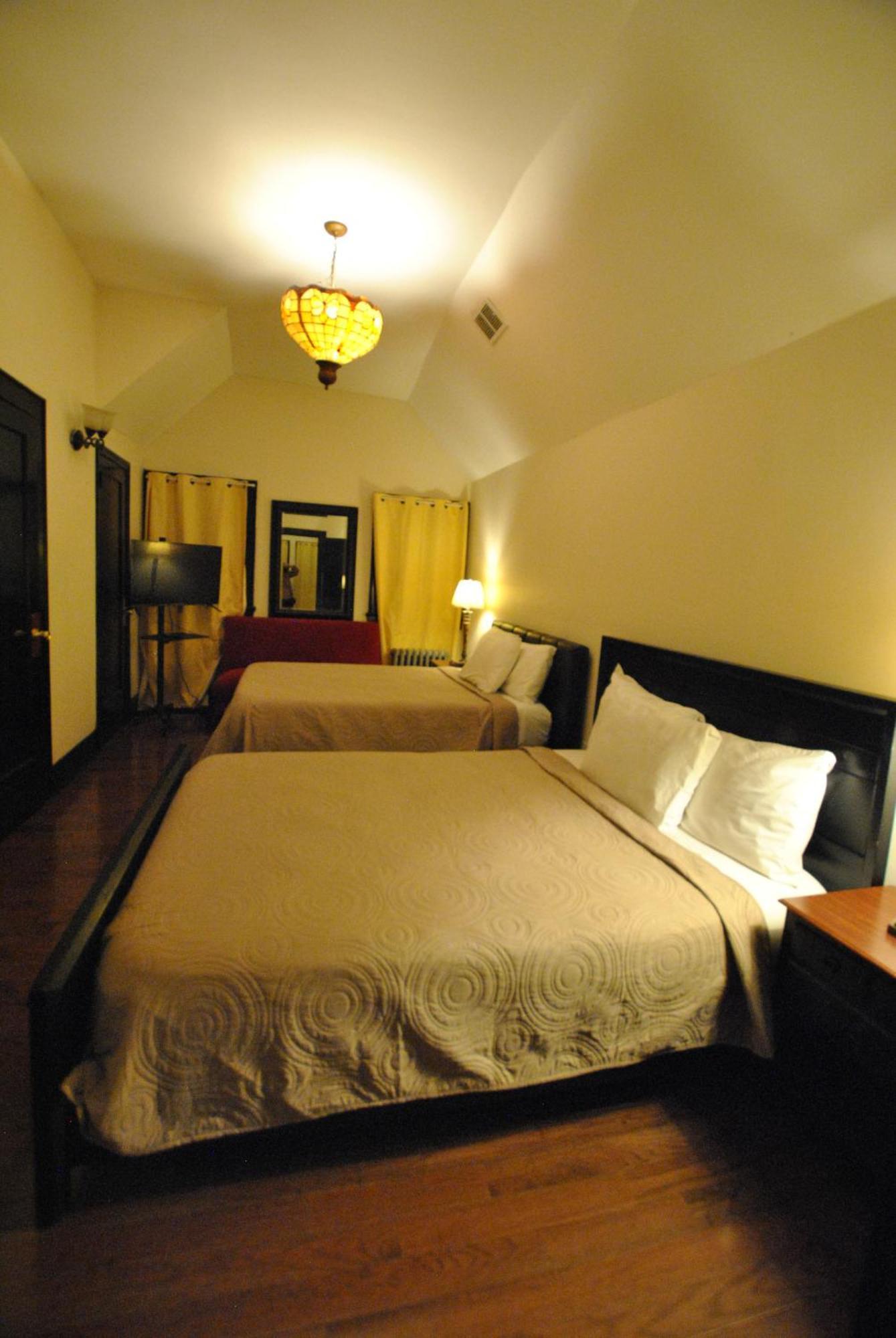 Ewr Airport Multilevel Guest House Room With 2-3 Beds Newark Extérieur photo