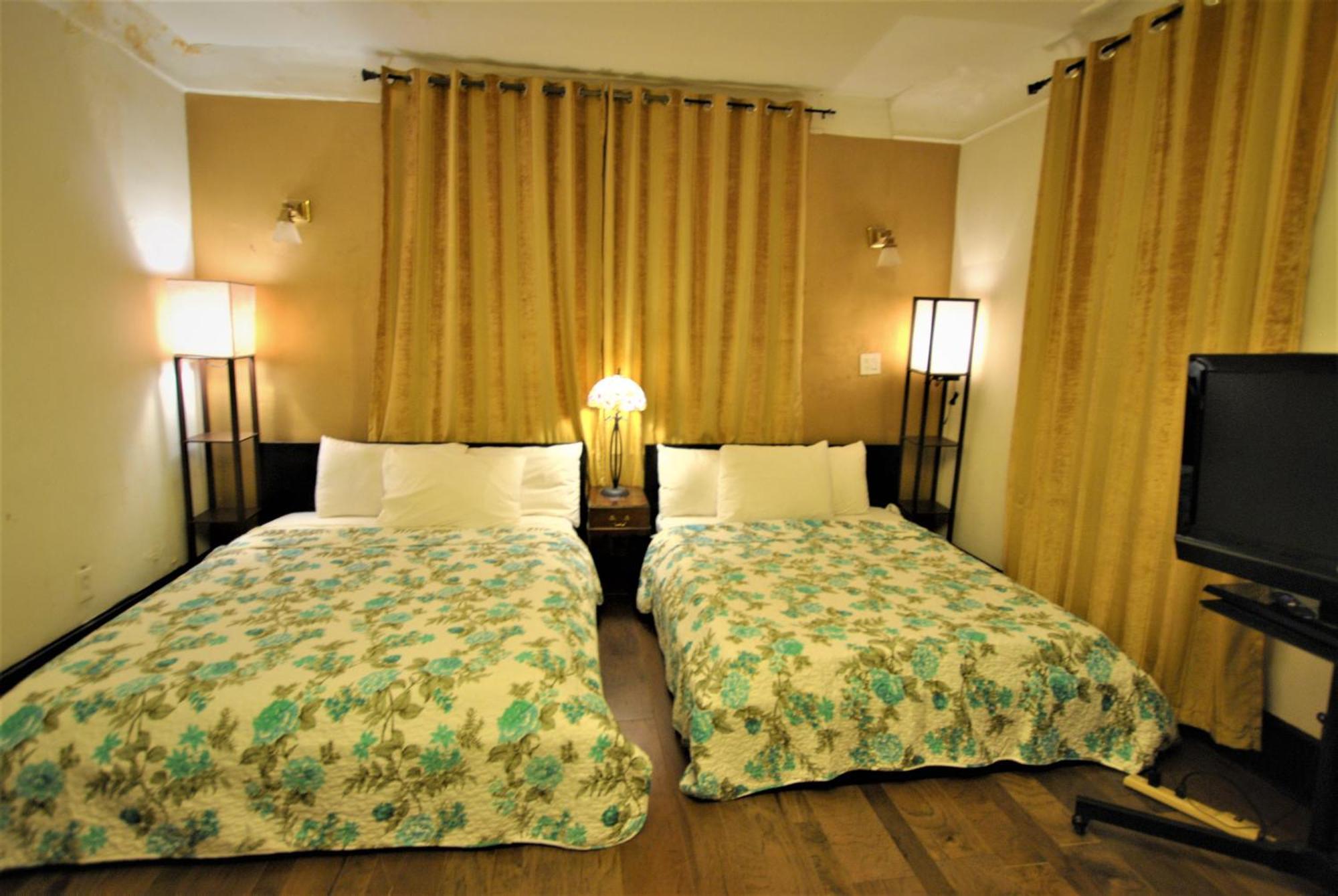Ewr Airport Multilevel Guest House Room With 2-3 Beds Newark Extérieur photo