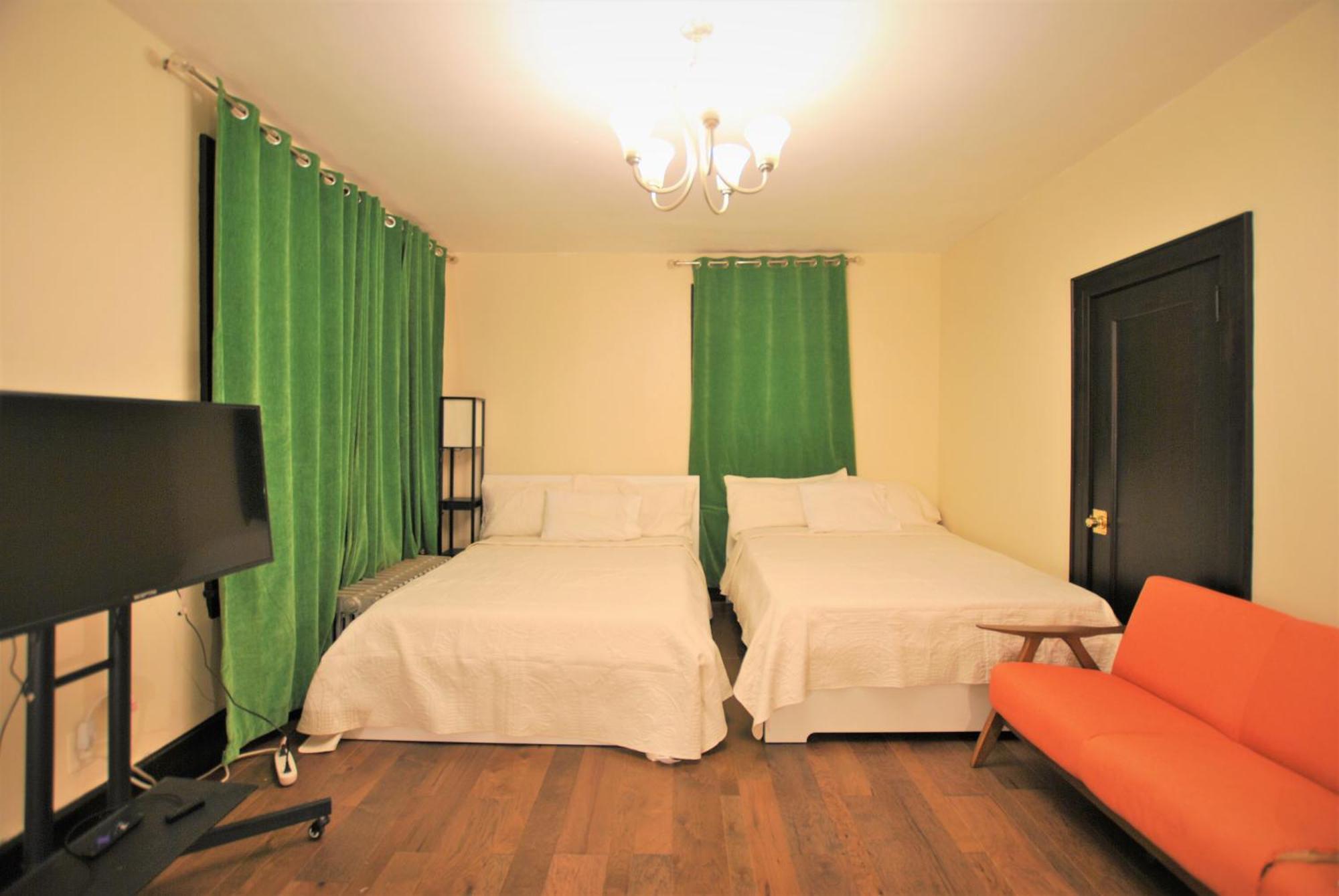 Ewr Airport Multilevel Guest House Room With 2-3 Beds Newark Extérieur photo
