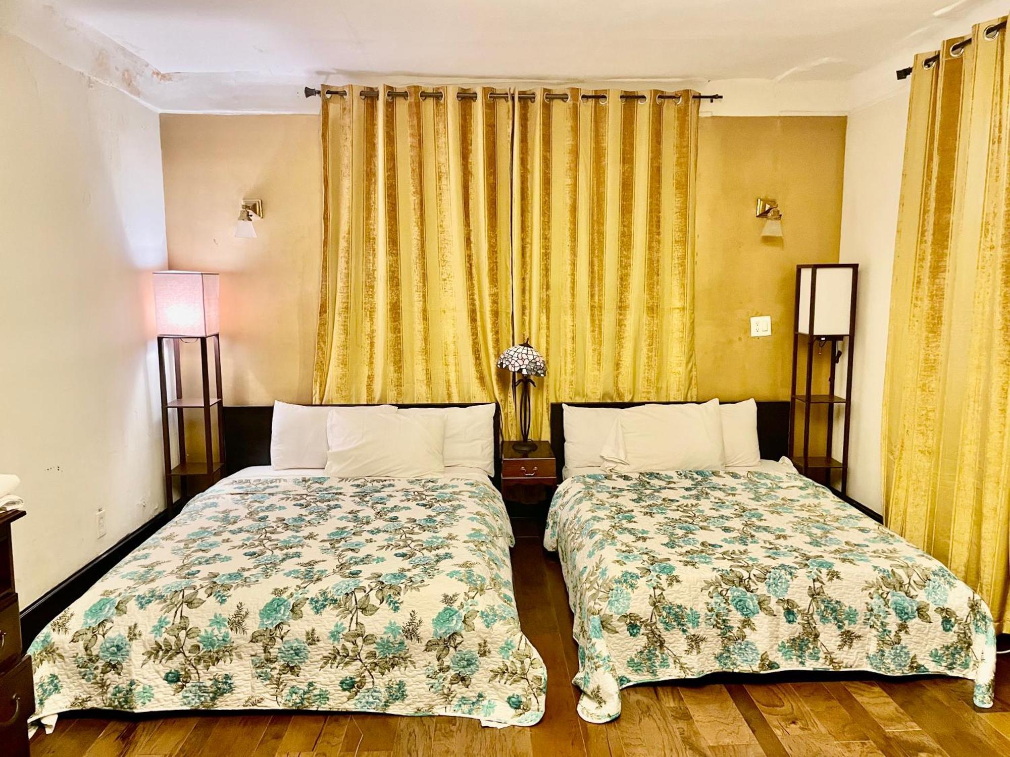Ewr Airport Multilevel Guest House Room With 2-3 Beds Newark Extérieur photo